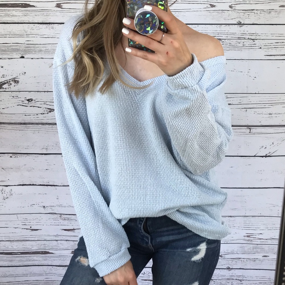 ❗️1 LEFT❗️ Blue Oversized Vneck Knit Sweater - Picture 3 of 7